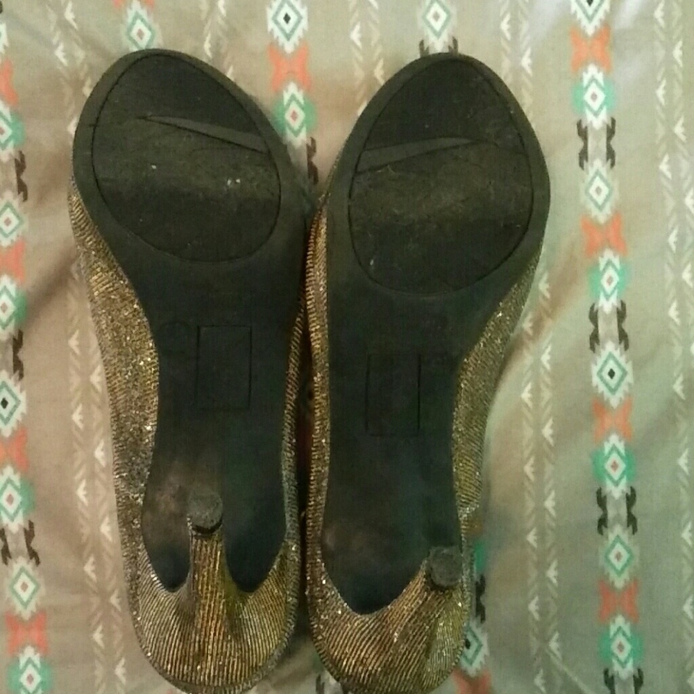 Shoes - Picture 3 of 3